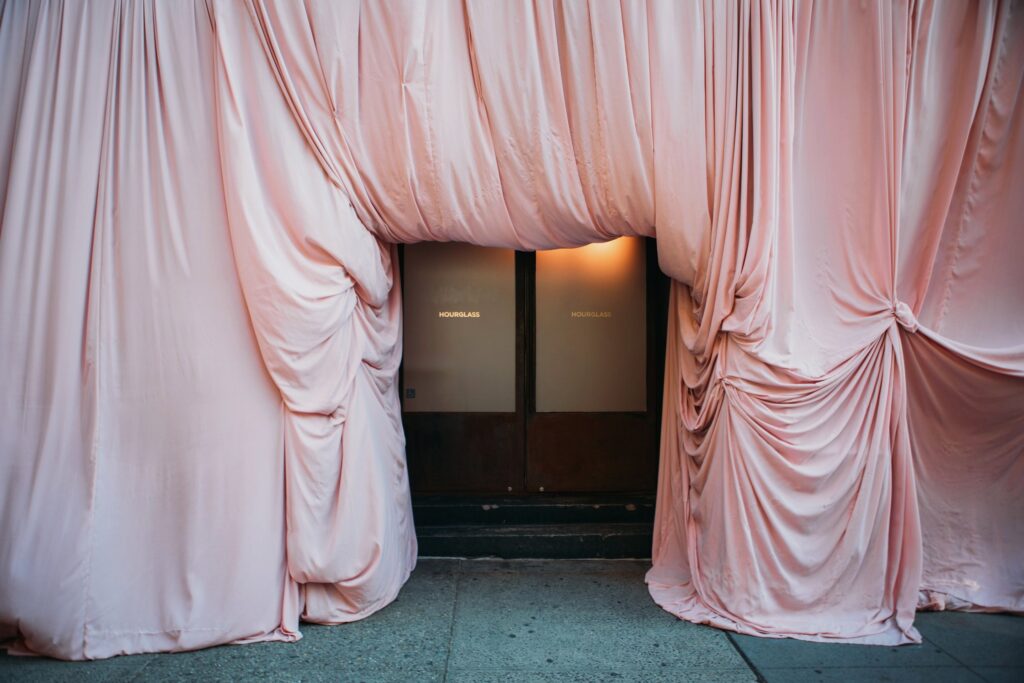 Hourglass Blush Popup x Andrés Reisinger, event photo
