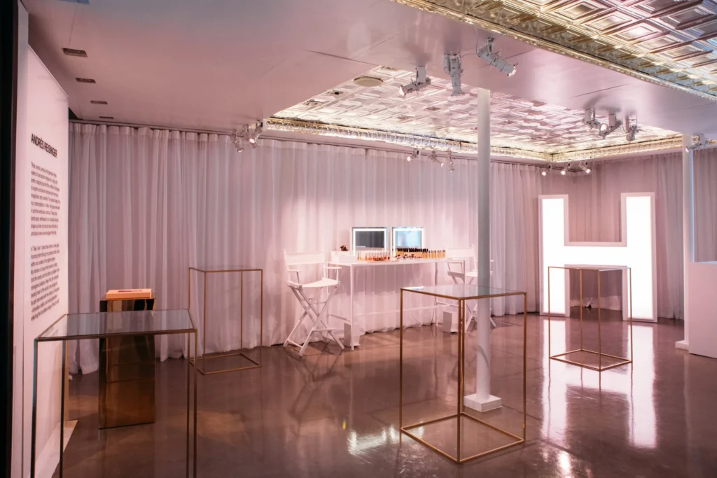 Hourglass Blush Popup x Andrés Reisinger, event photo