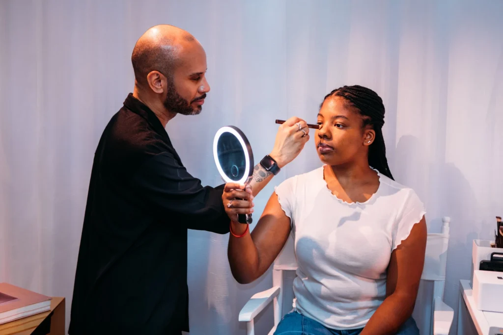 Hourglass Blush Popup x Andrés Reisinger, event photo